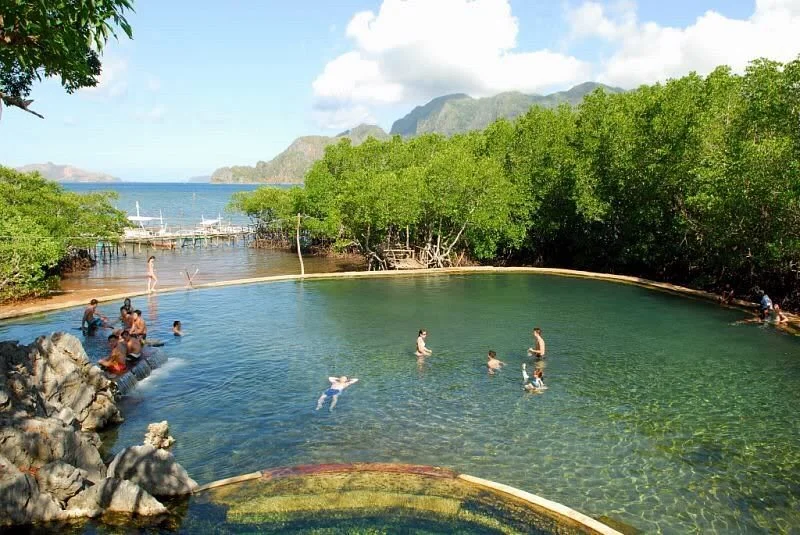 Maquinit Hot Spring area